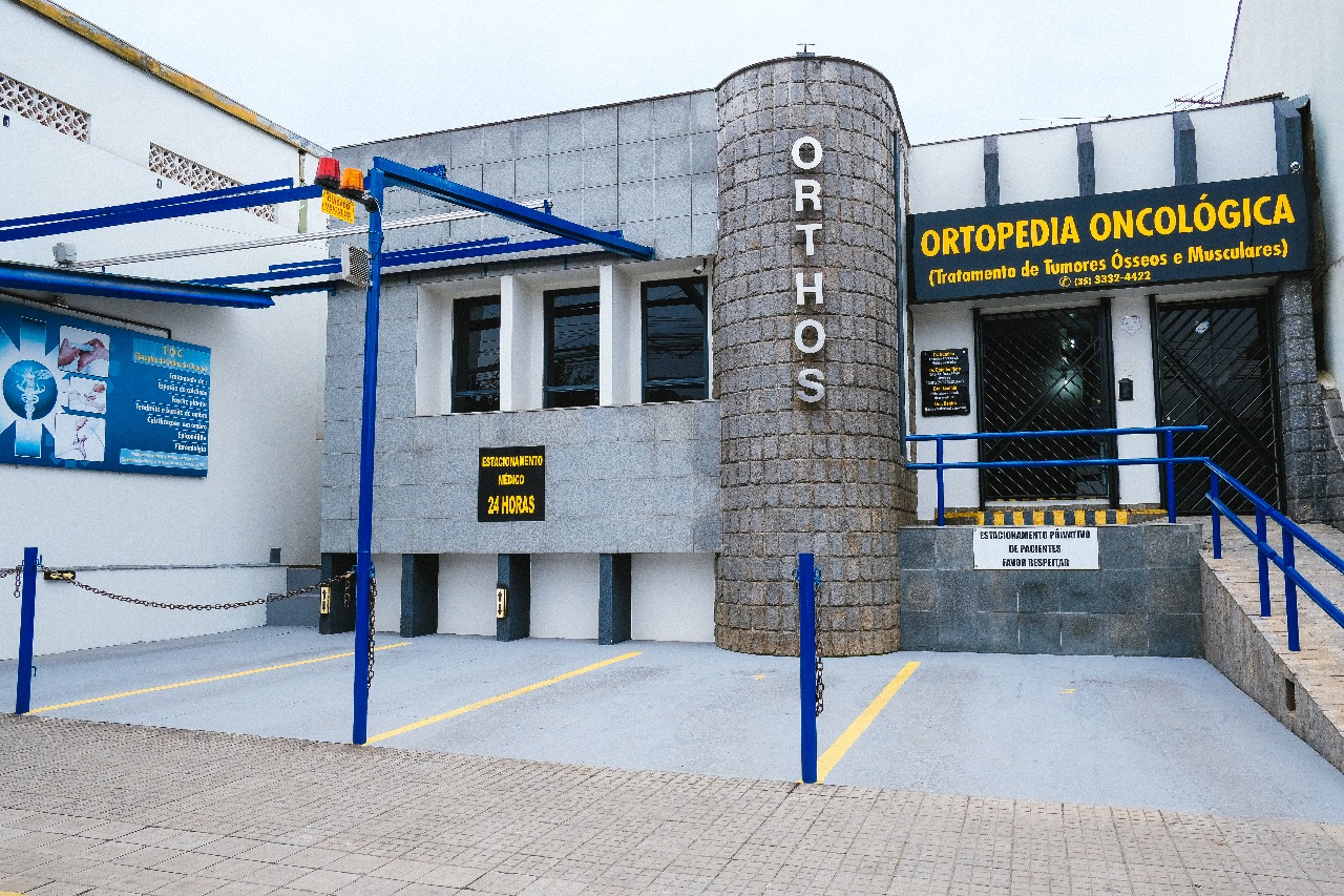 Clínica Orthos - Fachada da melhor clinica de Ortopedia e Oncologia Ortopédica em São Lourenço MG